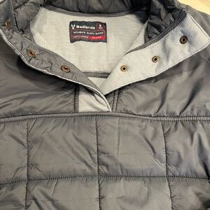 Badlands Blue Women's Puffy Shirt- size small